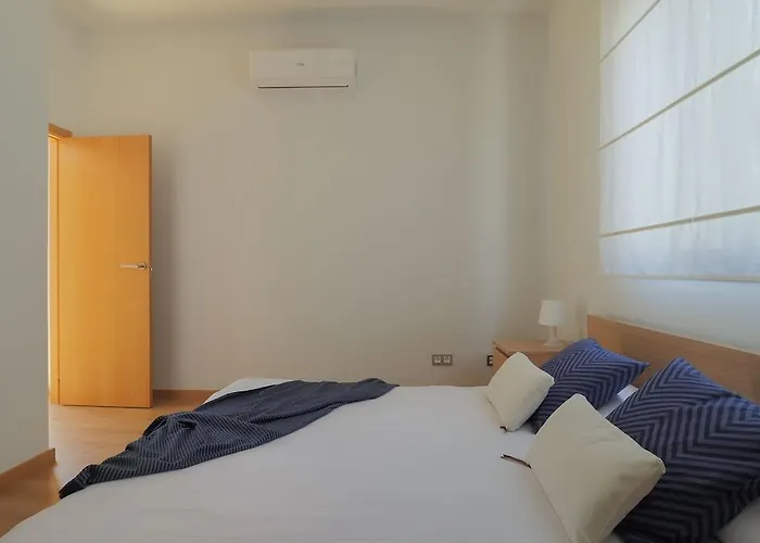 Grand Apartment With Terrace & Parking By La Recepcion