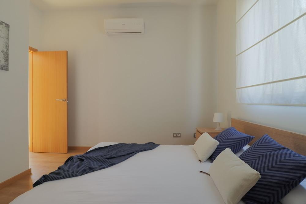Grand With Terrace & Parking By La Recepcion 3* Málaga